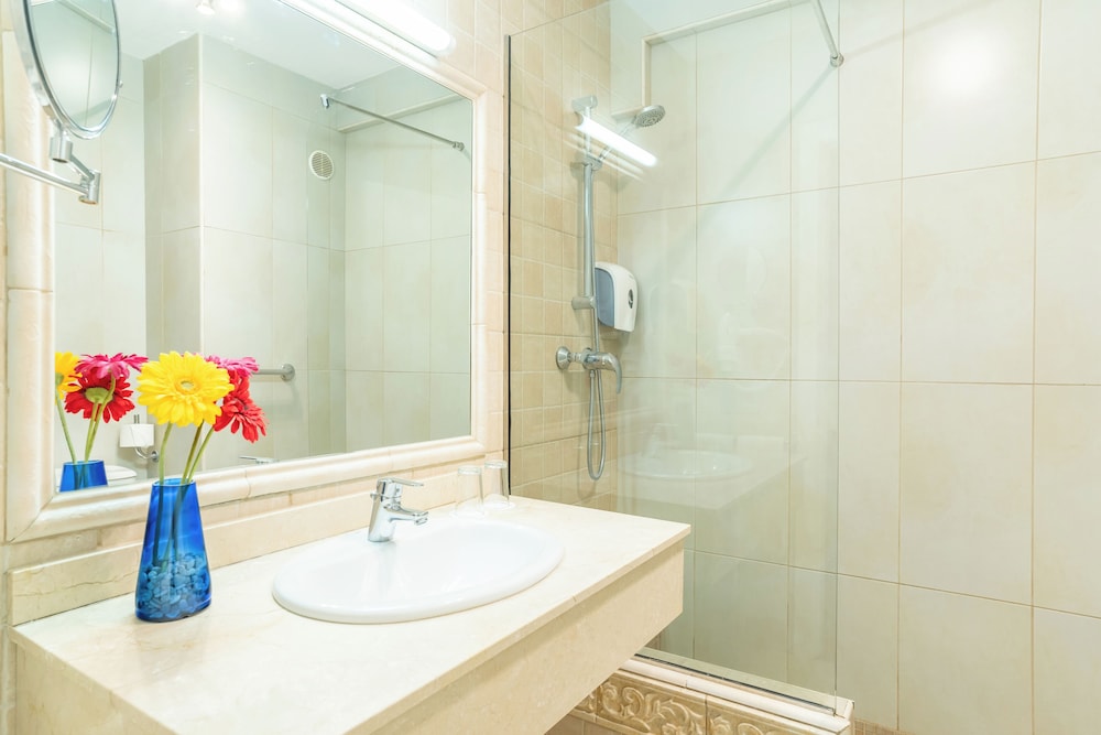 Hovima Jardín Caleta — Hotel rooms in Costa Adeje, Canary Islands