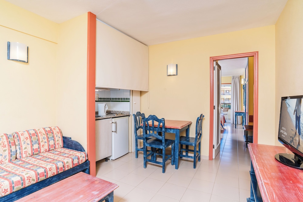 Hovima Jardín Caleta — Hotel rooms in Costa Adeje, Canary Islands