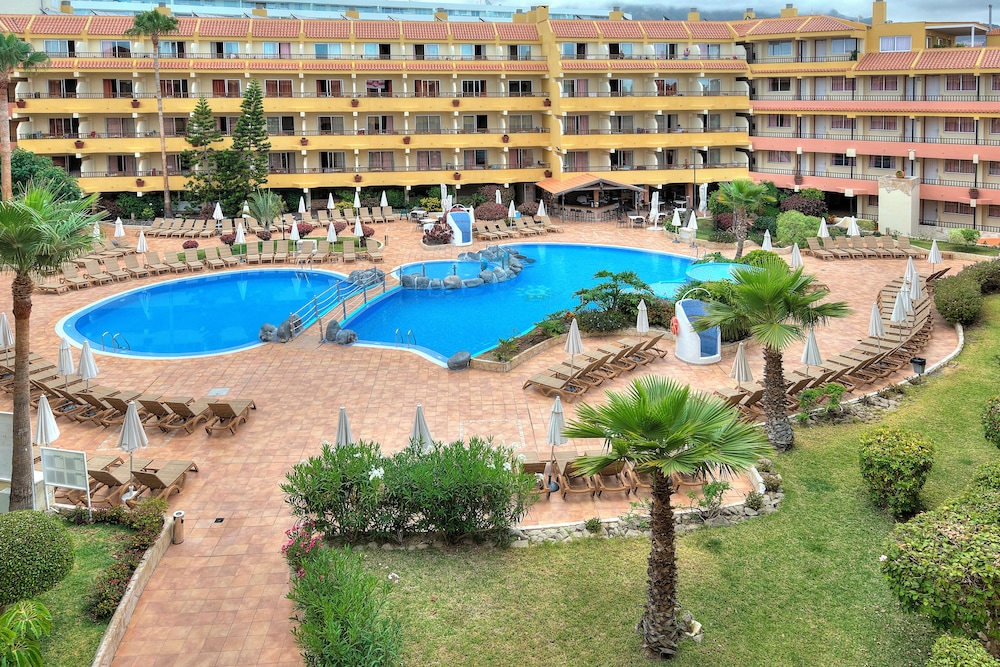 Hovima Jardín Caleta — Swimming pool in Costa Adeje, Canary Islands