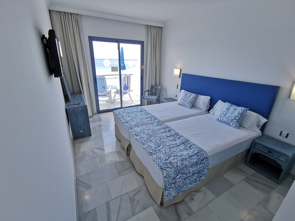 Apartamentos Igramar MorroJable - Adults Only — Hotel rooms in Esquinzo, Canary Islands