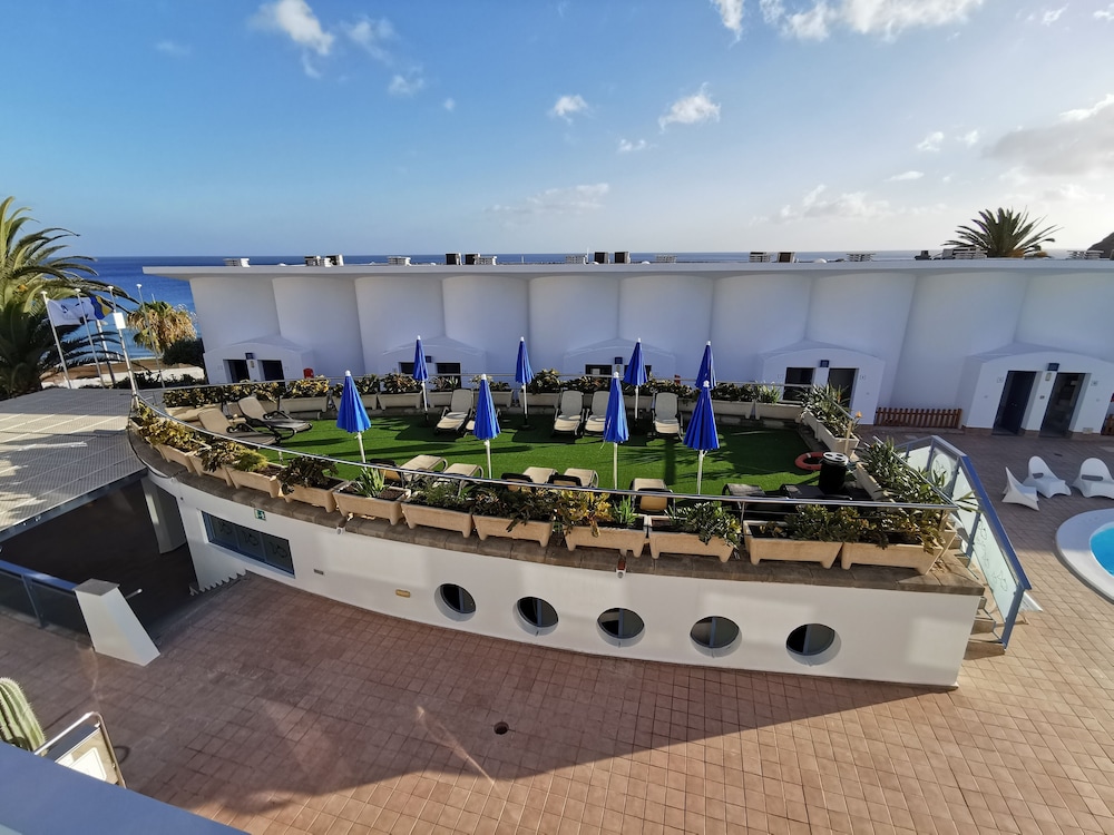 Apartamentos Igramar MorroJable - Adults Only — Hotel building in Esquinzo, Canary Islands