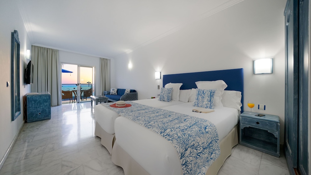 Apartamentos Igramar MorroJable - Adults Only — Hotel rooms in Esquinzo, Canary Islands