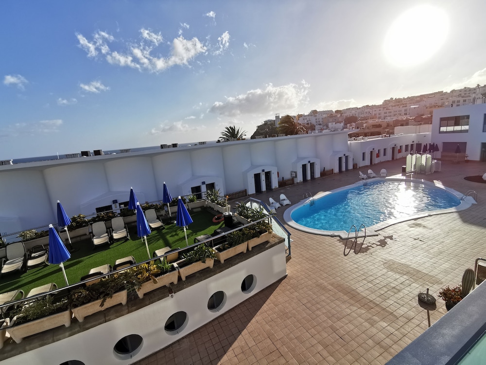 Apartamentos Igramar MorroJable - Adults Only — Swimming pool in Esquinzo, Canary Islands