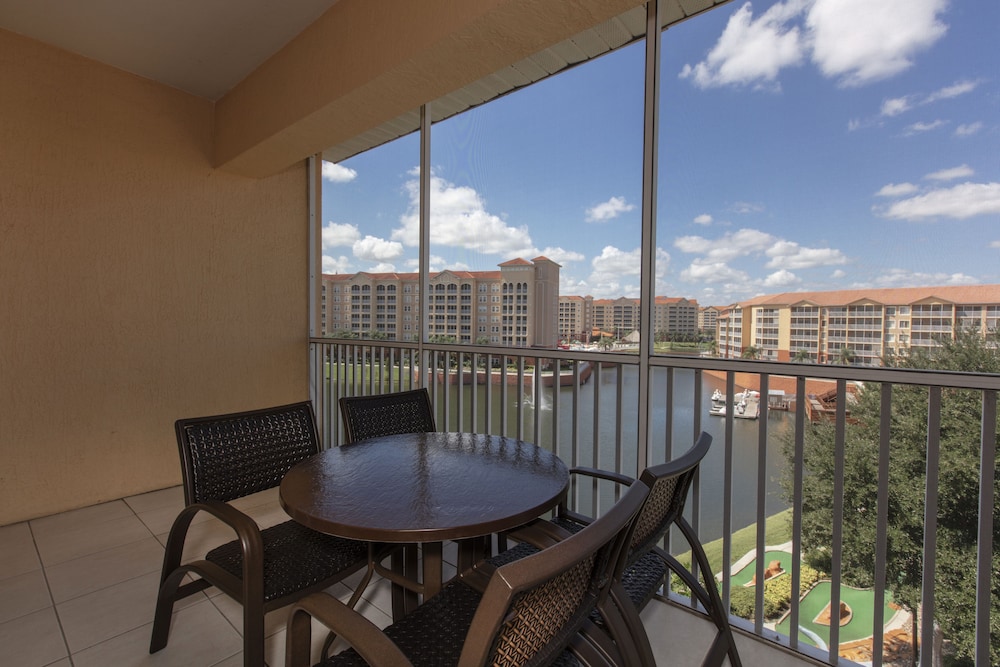 Westgate Town Center Resort — Hotel rooms in Kissimmee, Florida