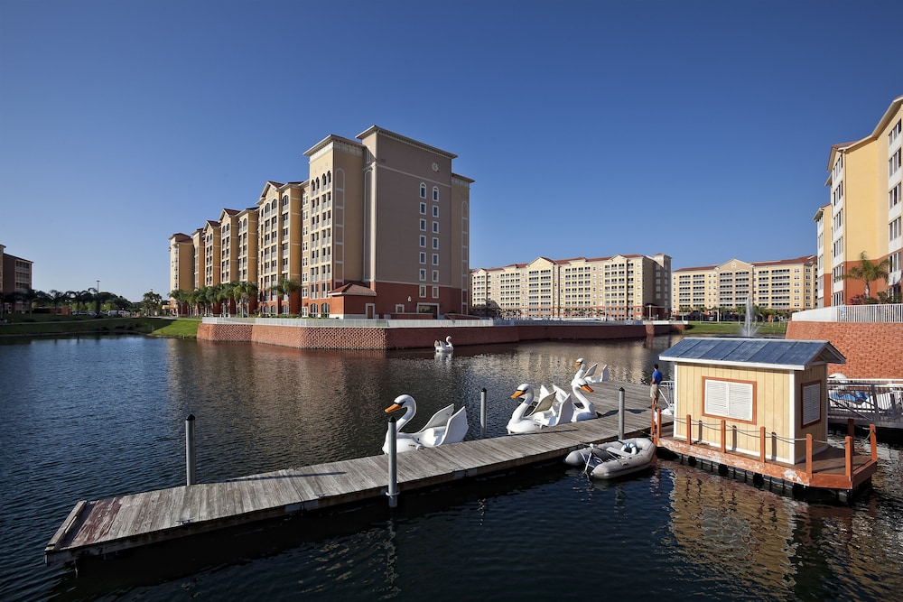 Westgate Town Center Resort — Hotel building in Kissimmee, Florida