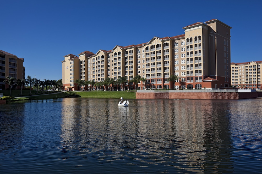 Westgate Town Center Resort — Hotel building in Kissimmee, Florida