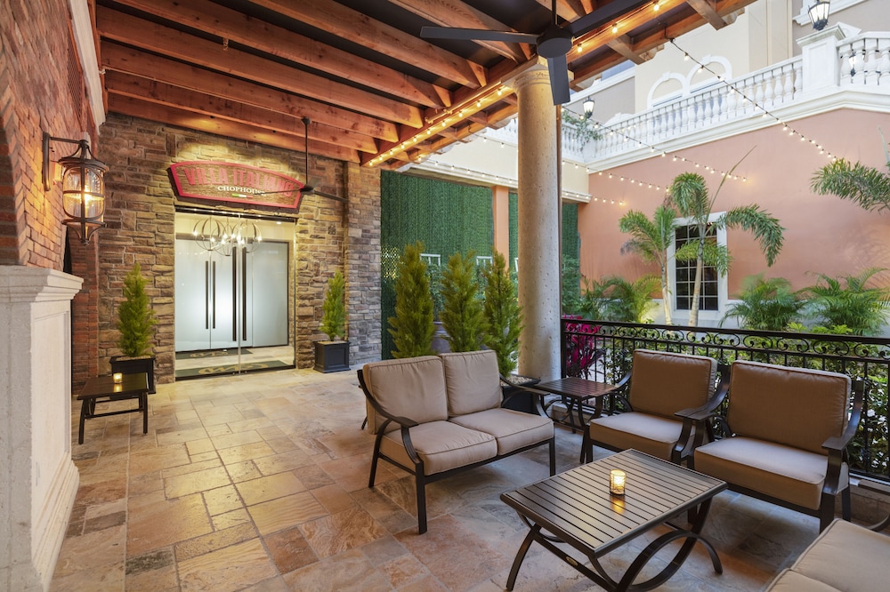 Westgate Town Center Resort — Restaurant & bars in Kissimmee, Florida