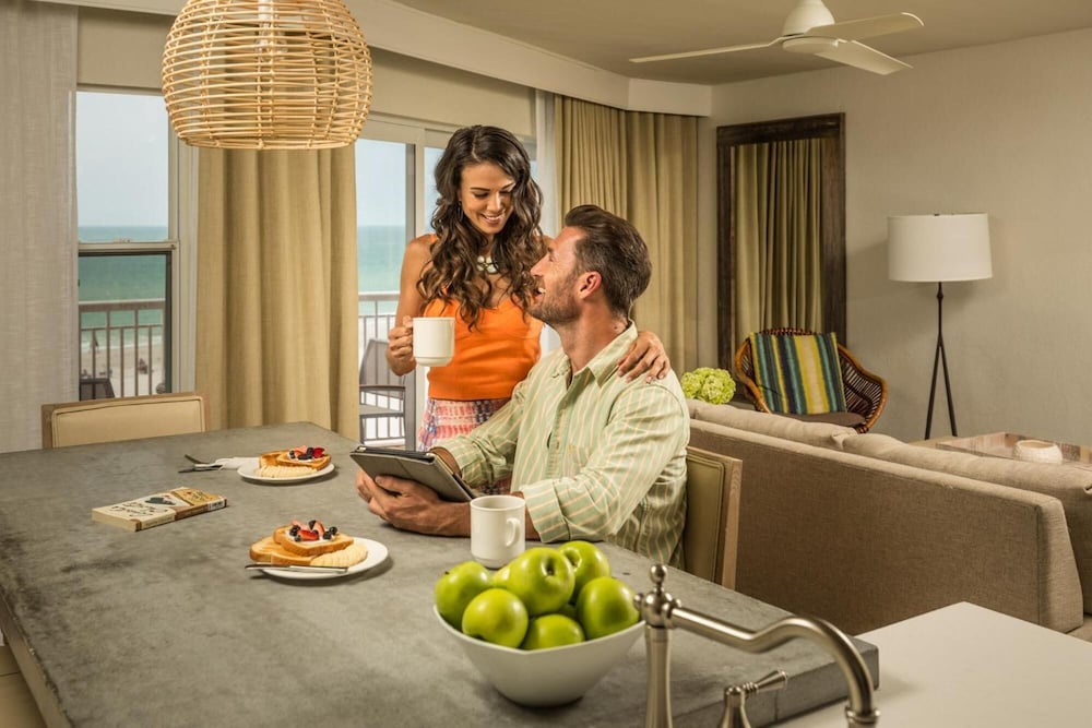 Beach House Suites by the Don CeSar — Hotel rooms in Tierra Verde, Florida