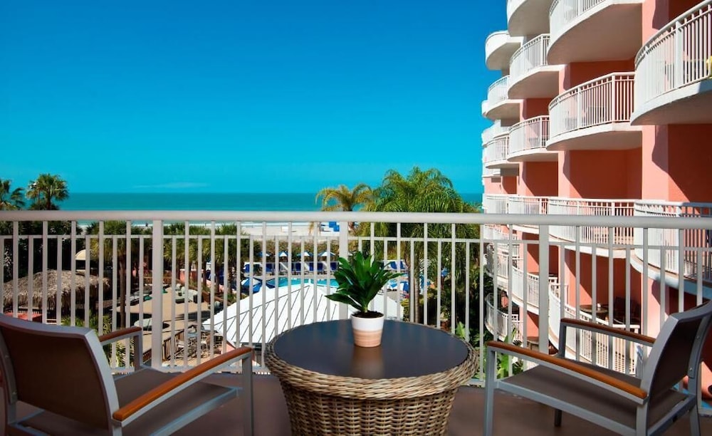 Beach House Suites by the Don CeSar — Hotel rooms in Tierra Verde, Florida