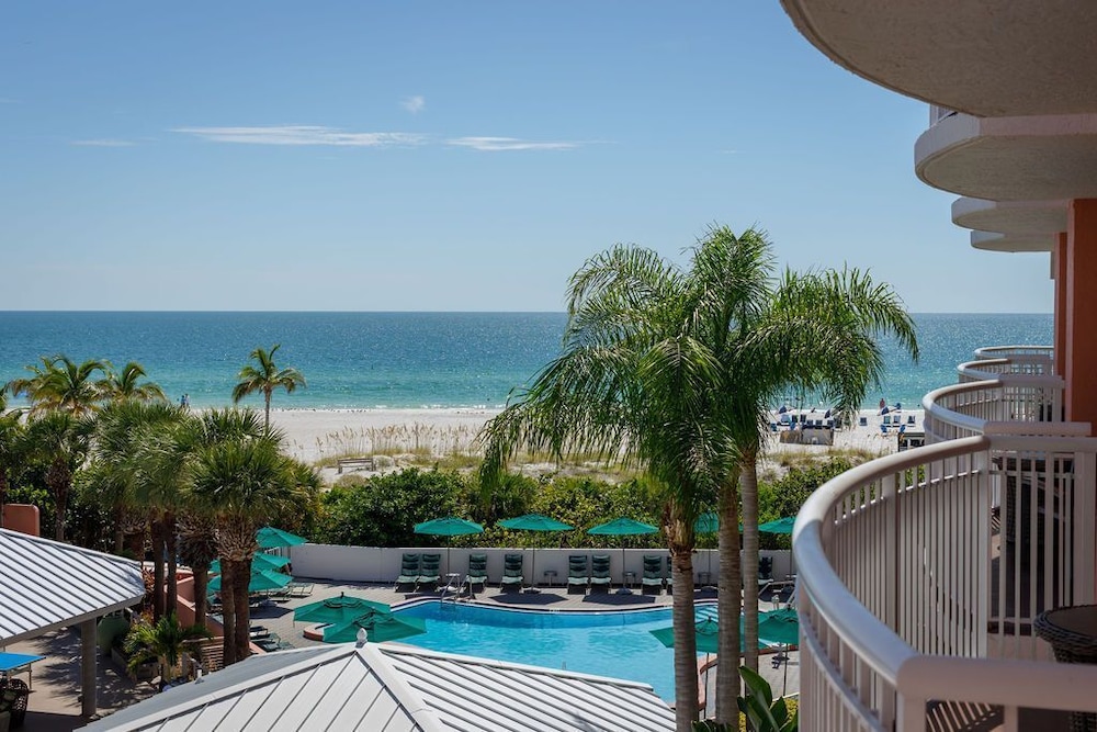 Beach House Suites by the Don CeSar — Swimming pool in Tierra Verde, Florida