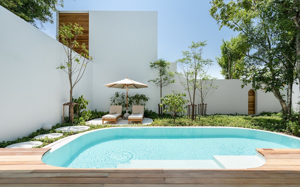 SALA Samui Chaweng Beach Resort — Swimming pool in Bo Phut, Surat Thani