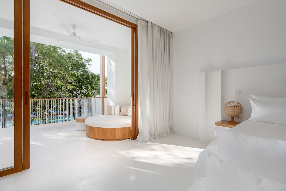 SALA Samui Chaweng Beach Resort — Hotel rooms in Bo Phut, Surat Thani