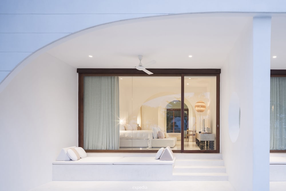 SALA Samui Chaweng Beach Resort — Hotel rooms in Bo Phut, Surat Thani