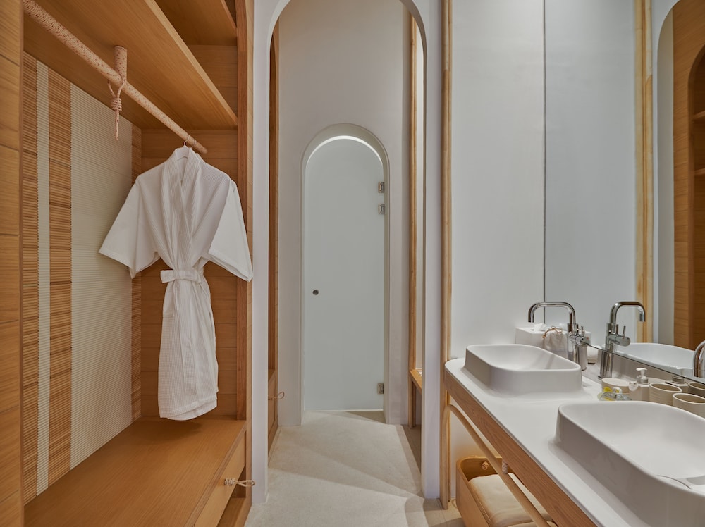 SALA Samui Chaweng Beach Resort — Hotel rooms in Bo Phut, Surat Thani