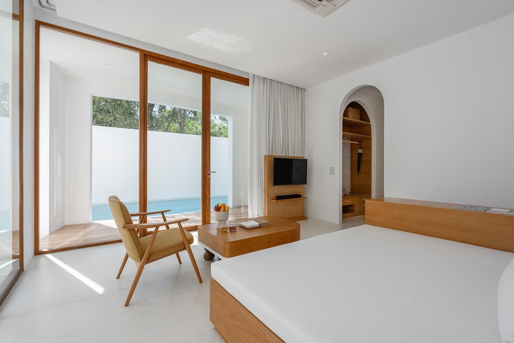SALA Samui Chaweng Beach Resort — Hotel rooms in Bo Phut, Surat Thani