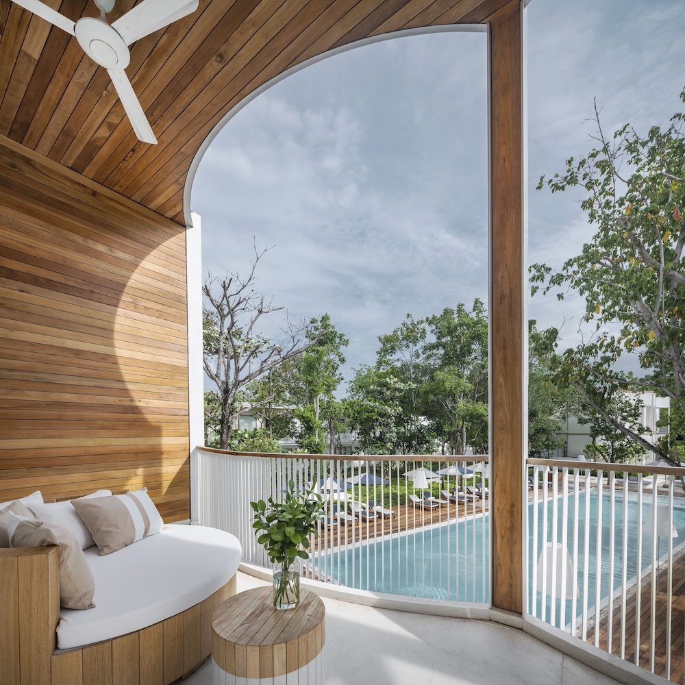 SALA Samui Chaweng Beach Resort — Swimming pool in Bo Phut, Surat Thani