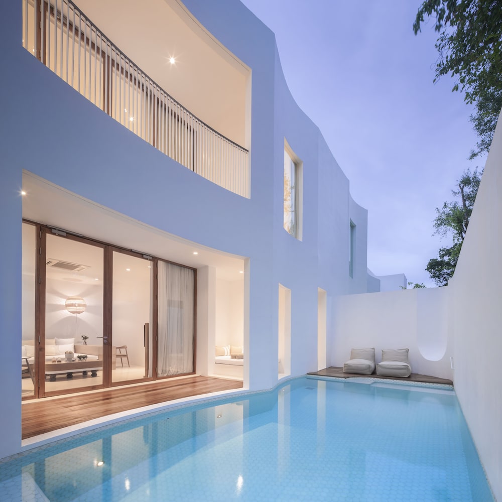 SALA Samui Chaweng Beach Resort — Swimming pool in Bo Phut, Surat Thani