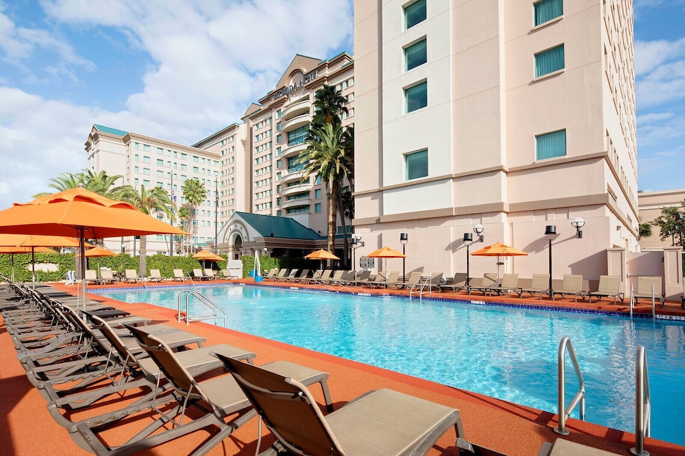 Florida Hotel & Conference Center in the Florida Mall — Swimming pool in Orlando, Florida