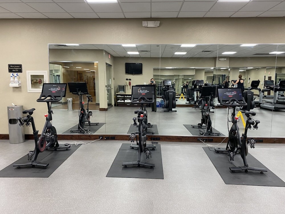 Florida Hotel & Conference Center in the Florida Mall — Sports & recreation in Orlando, Florida