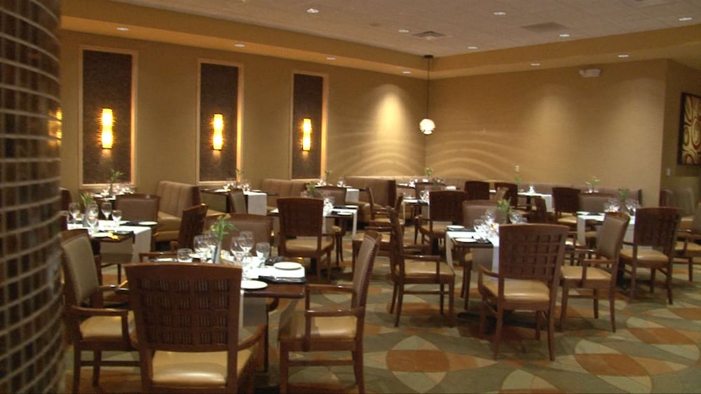 Florida Hotel & Conference Center in the Florida Mall — Restaurant & bars in Orlando, Florida