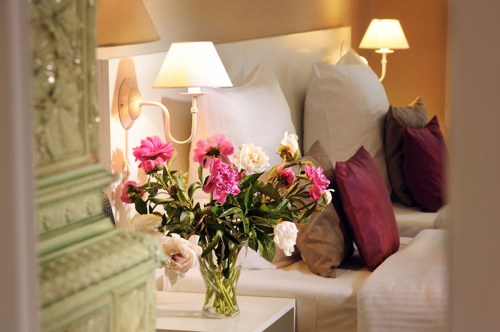 Leone Aparthotel — Hotel rooms in Krakow, Lesser Poland