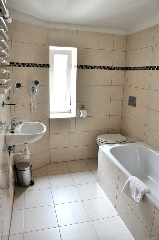 Leone Aparthotel — Hotel rooms in Krakow, Lesser Poland