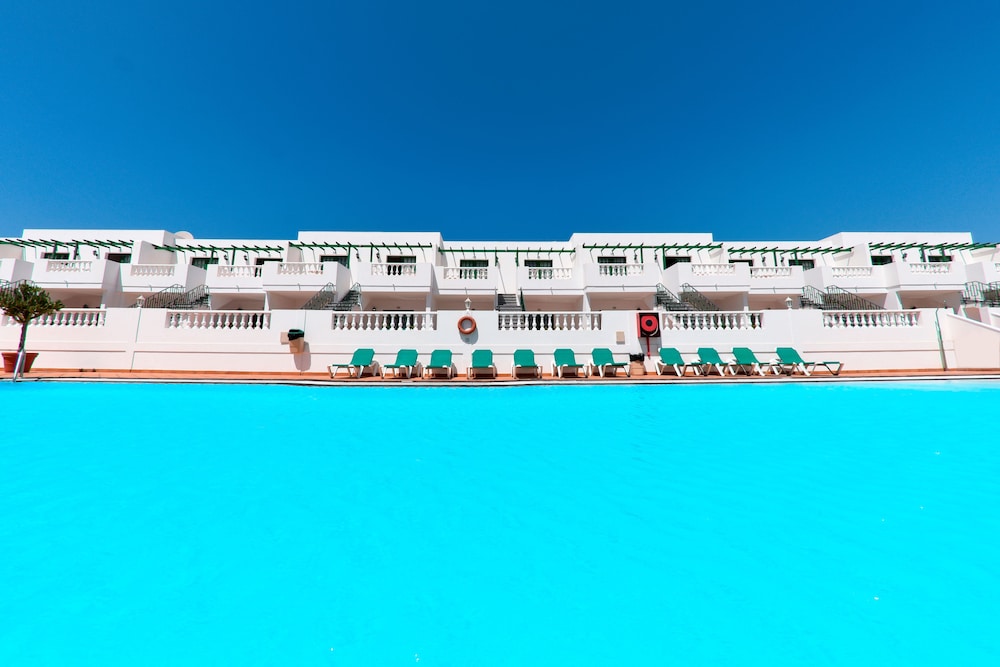 Apartamentos Tisalaya — Swimming pool in Puerto del Carmen, Canary Islands