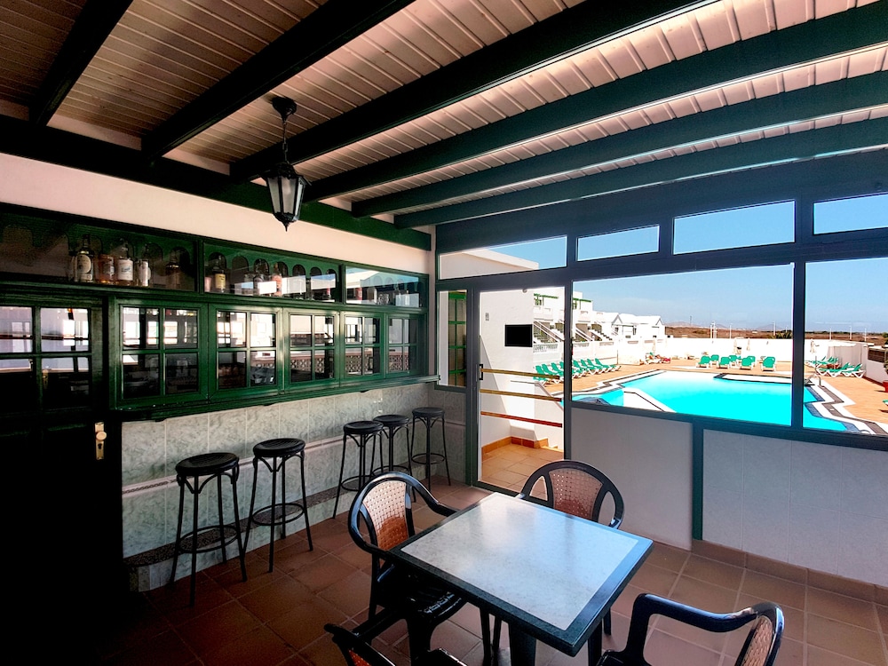 Apartamentos Tisalaya — Restaurant & bars in Puerto del Carmen, Canary Islands