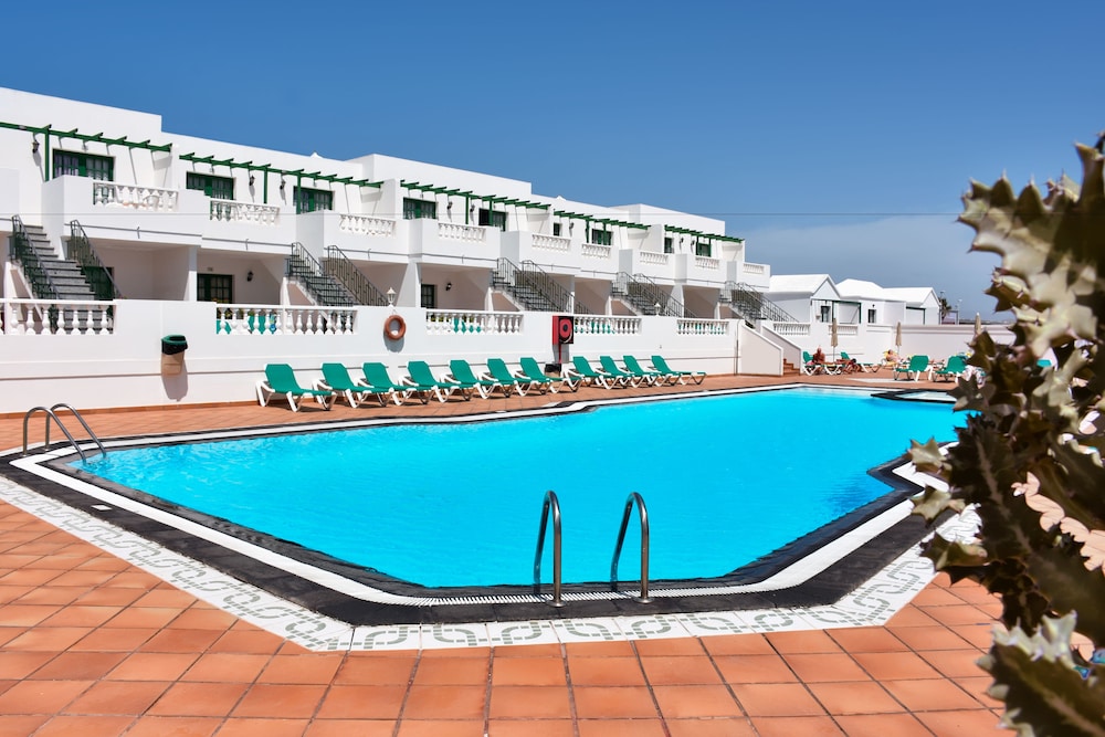 Apartamentos Tisalaya — Swimming pool in Puerto del Carmen, Canary Islands
