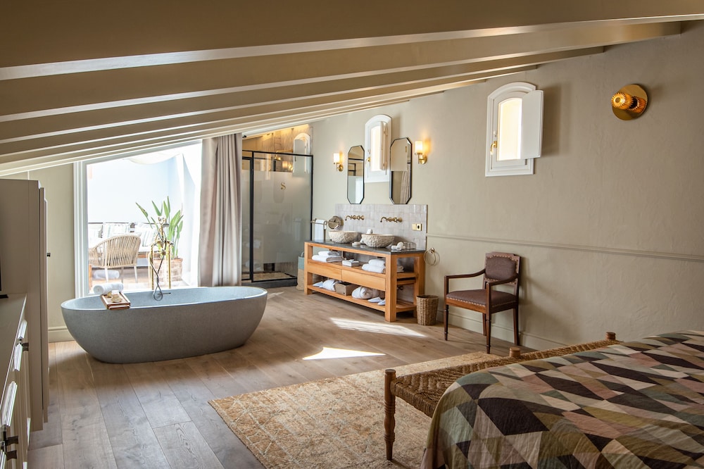Hotel Boutique Can Sastre — Hotel rooms in Ciutadella de Menorca, Balearic Islands