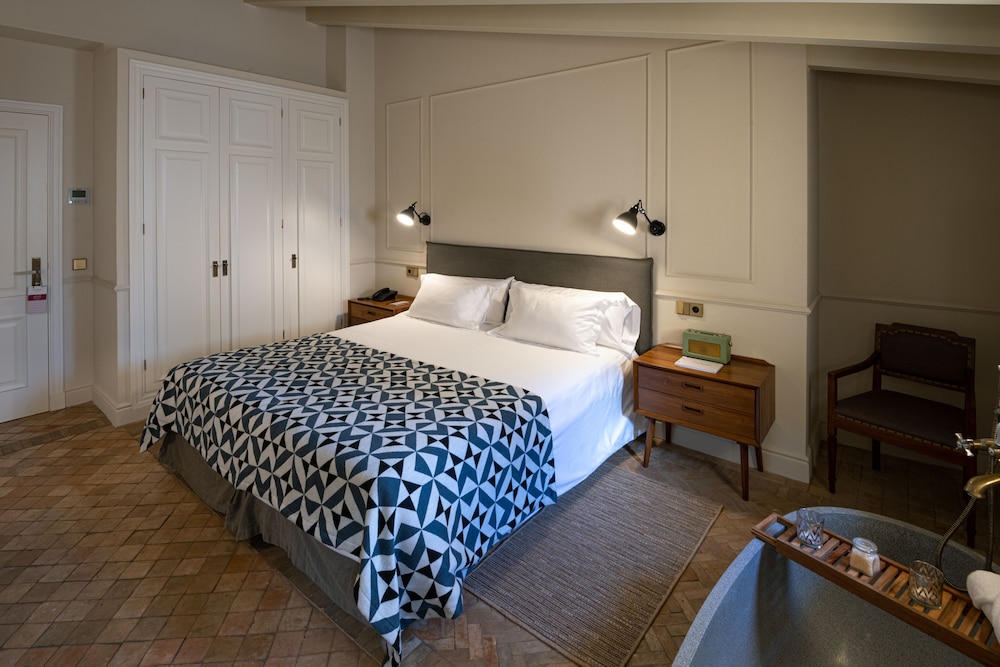 Hotel Boutique Can Sastre — Hotel rooms in Ciutadella de Menorca, Balearic Islands