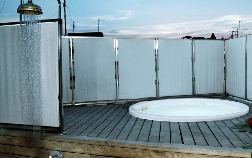 Petit Palace Hotel Tres — Spa in Palma de Mallorca, Balearic Islands