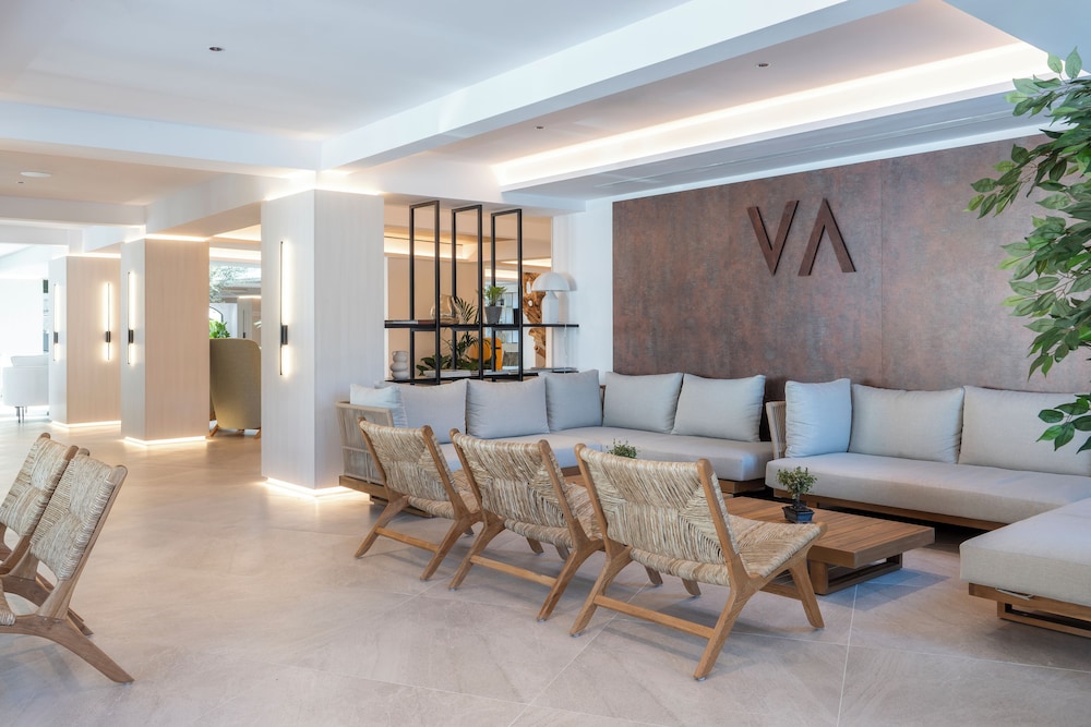 Valentin Somni Hotels & Suites – Adults Only +16 — Hotel rooms in Peguera, Balearic Islands