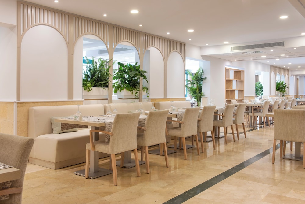 Valentin Somni Hotels & Suites – Adults Only +16 — Restaurant & bars in Peguera, Balearic Islands