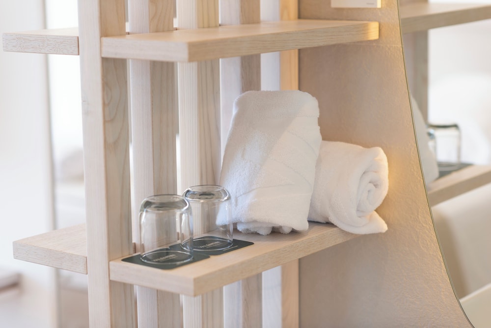 Valentin Somni Hotels & Suites – Adults Only +16 — Hotel rooms in Peguera, Balearic Islands