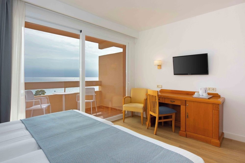 Valentin Reina Paguera - Adults Only — Rooms in Peguera, Balearic Islands