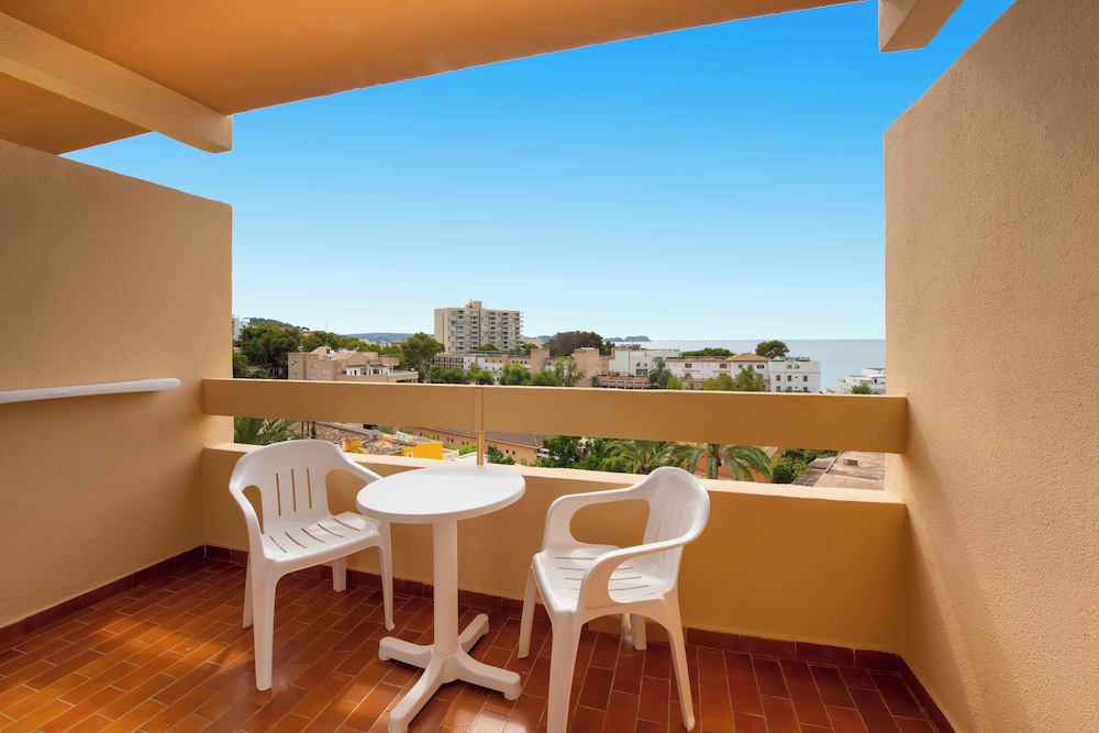 Valentin Reina Paguera - Adults Only — Rooms in Peguera, Balearic Islands