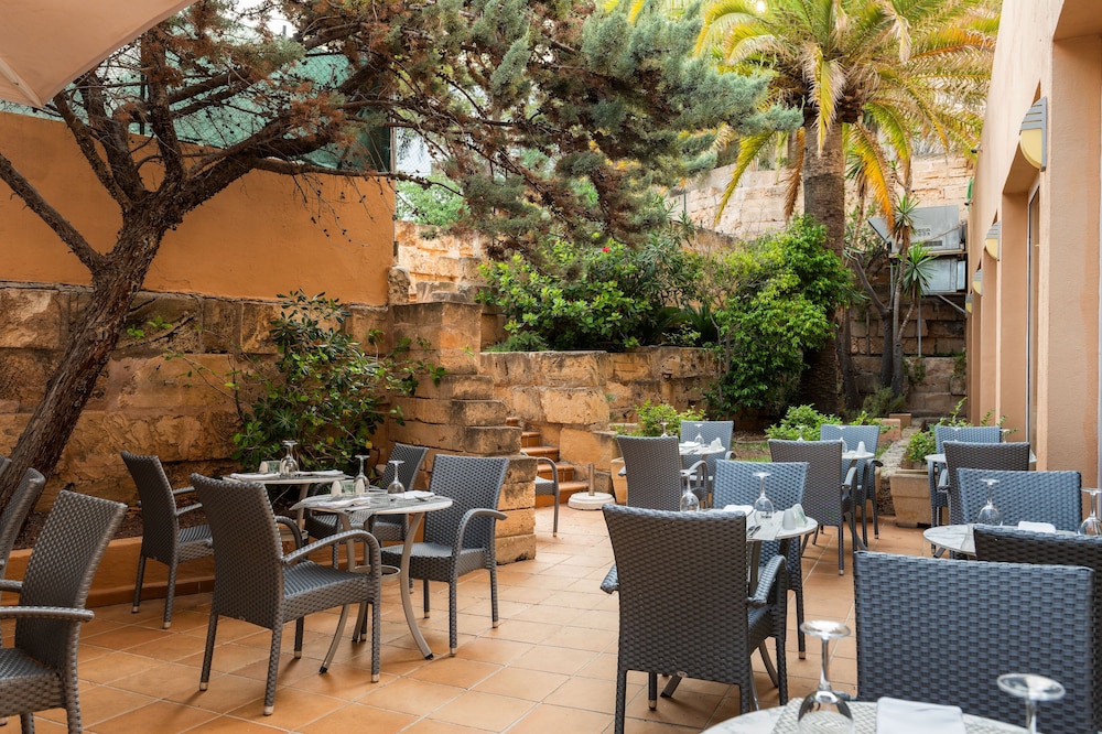 Valentin Reina Paguera - Adults Only — Restaurant in Peguera, Balearic Islands