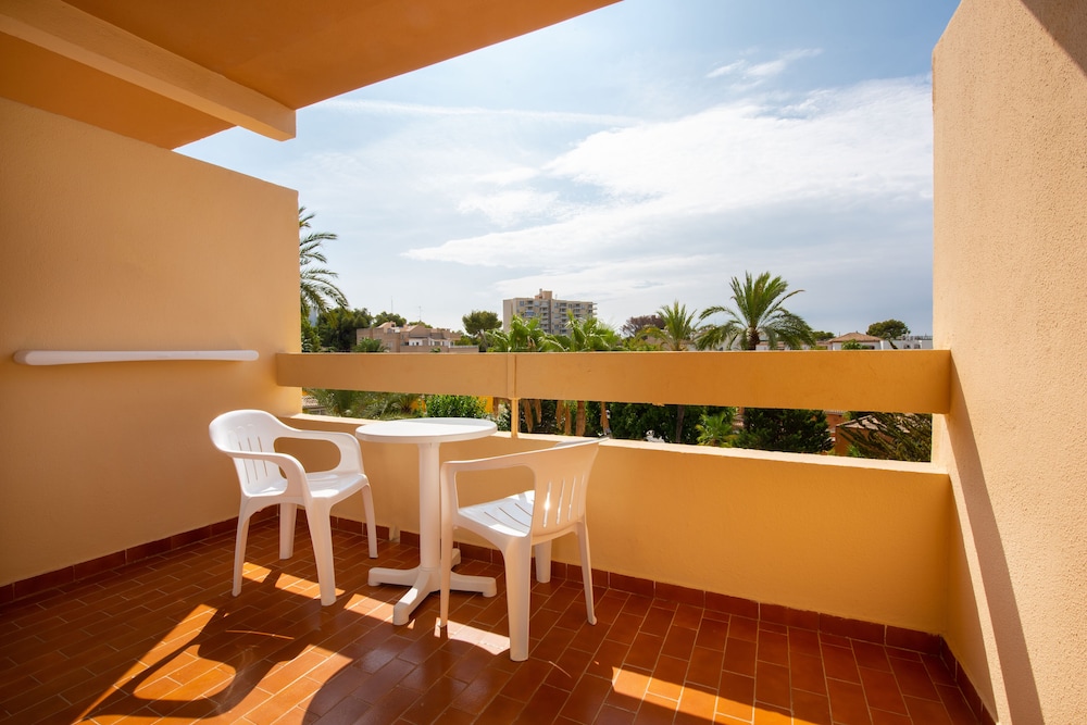 Valentin Reina Paguera - Adults Only — Rooms in Peguera, Balearic Islands
