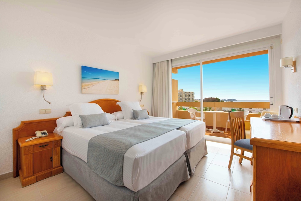 Valentin Reina Paguera - Adults Only — Rooms in Peguera, Balearic Islands