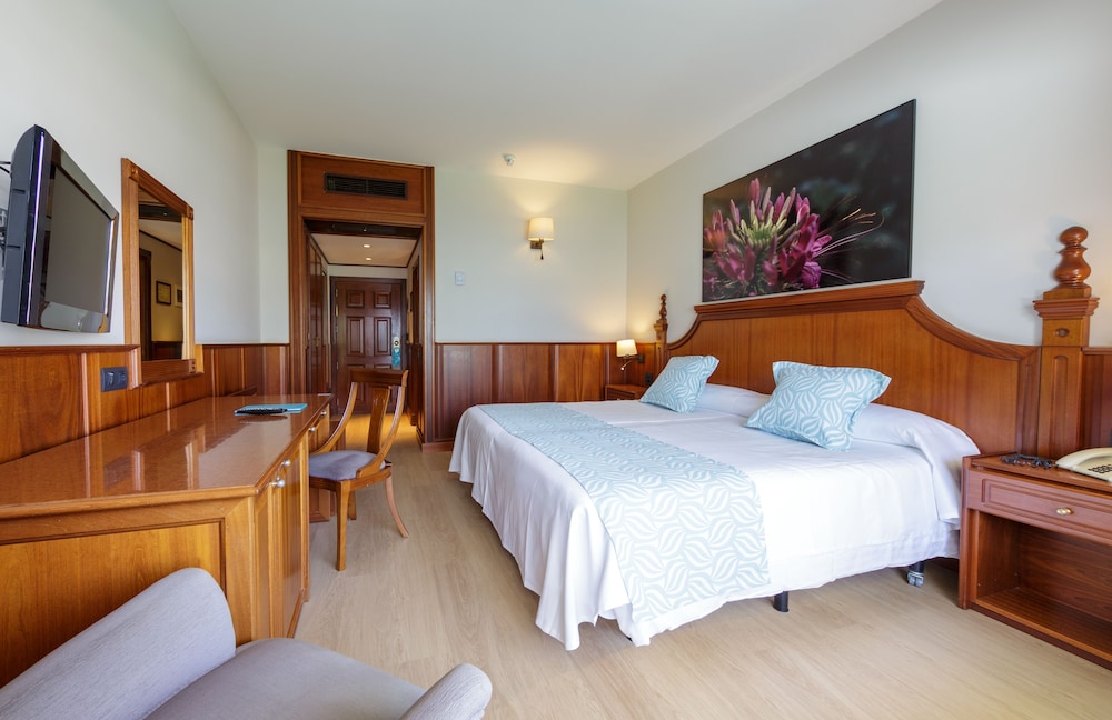 Hotel ValleMar — Hotel rooms in Puerto de la Cruz, Canary Islands