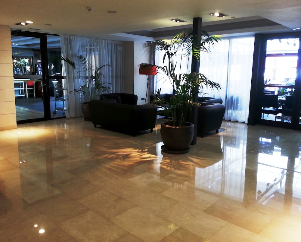 Hotel ValleMar — Hotel building in Puerto de la Cruz, Canary Islands