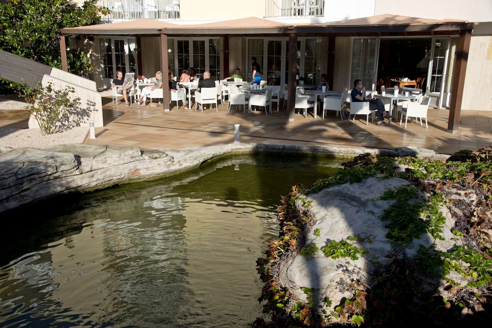 Hotel Capricho — Restaurant & bars in Cala Ratjada, Balearic Islands