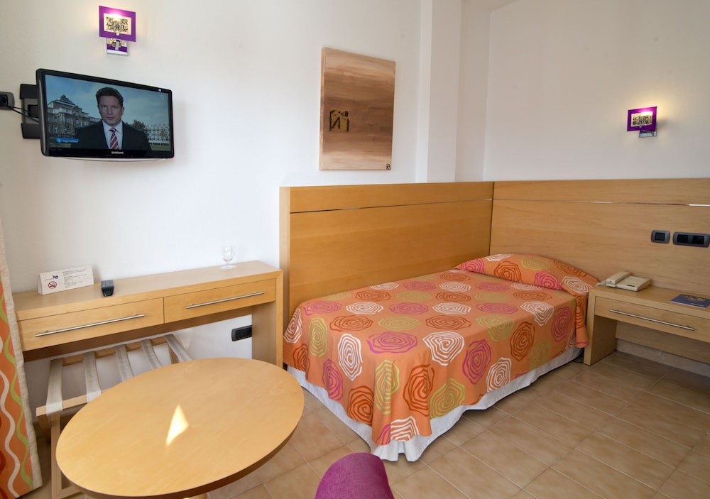 Hotel Capricho — Hotel rooms in Cala Ratjada, Balearic Islands