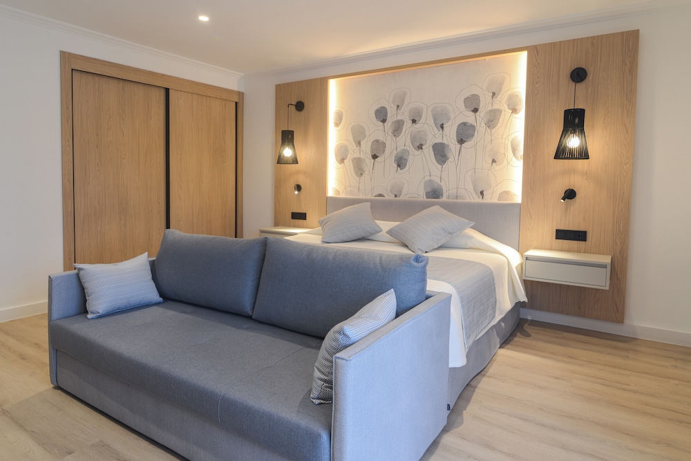 Hotel Capricho — Hotel rooms in Cala Ratjada, Balearic Islands