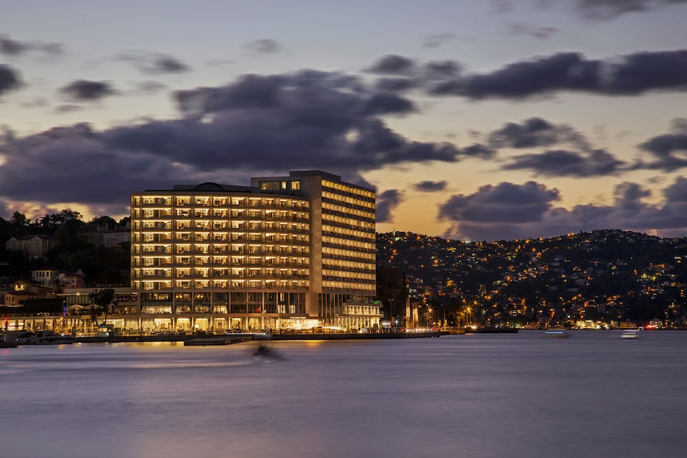 The Grand Tarabya Managed by Accor — Hotel building in Istanbul, Istanbul