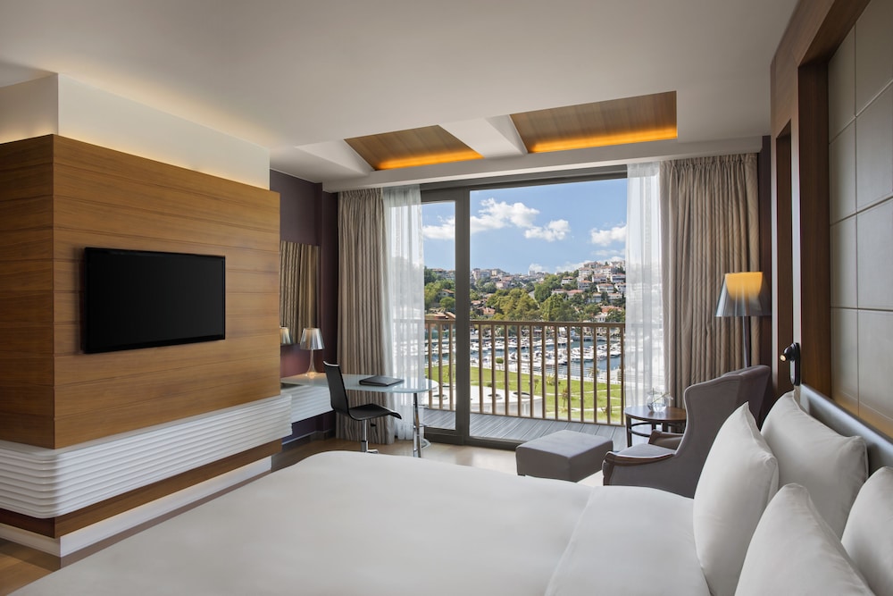 The Grand Tarabya Managed by Accor — Hotel rooms in Istanbul, Istanbul