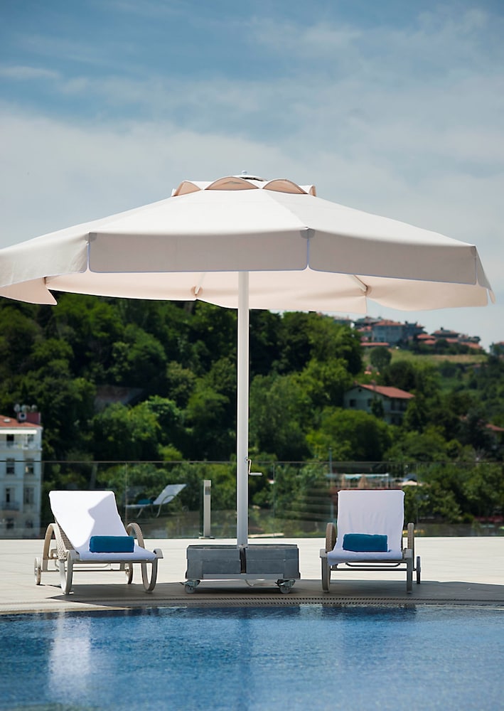 The Grand Tarabya Managed by Accor — Swimming pool in Istanbul, Istanbul