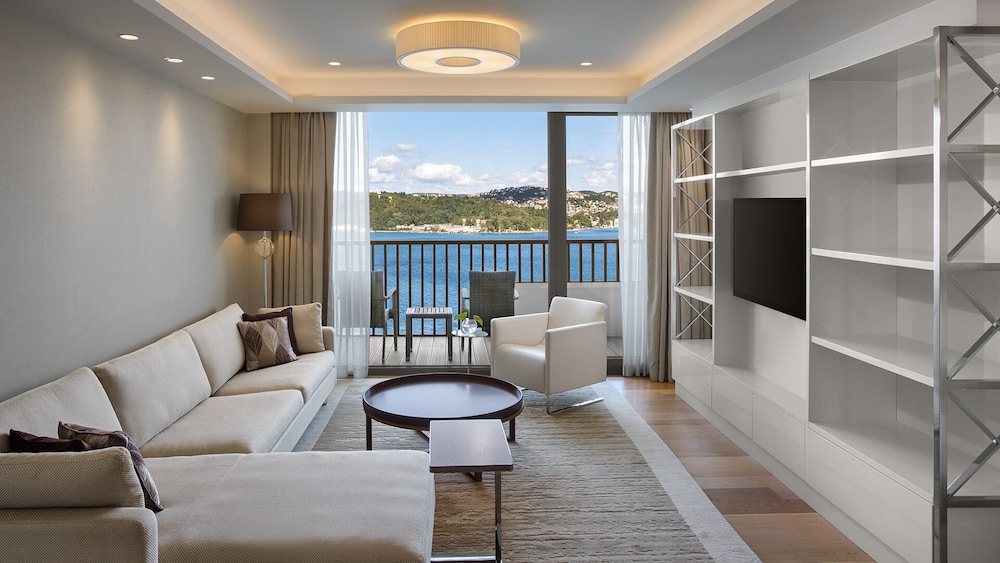 The Grand Tarabya Managed by Accor — Hotel rooms in Istanbul, Istanbul