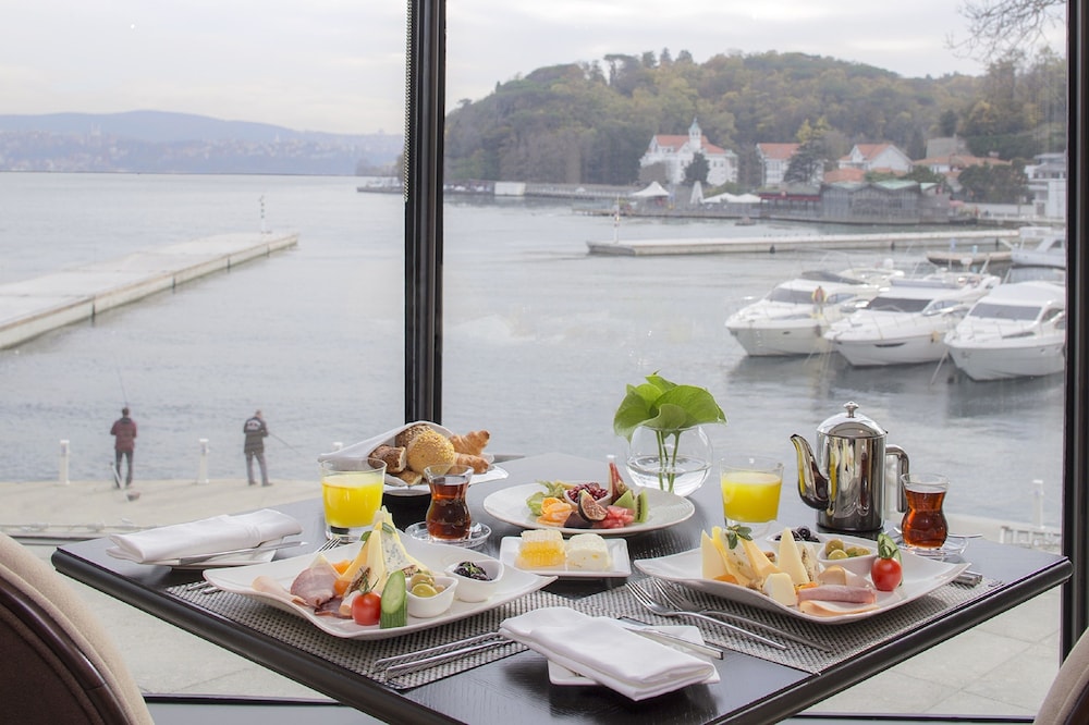 The Grand Tarabya Managed by Accor — Restaurant & bars in Istanbul, Istanbul
